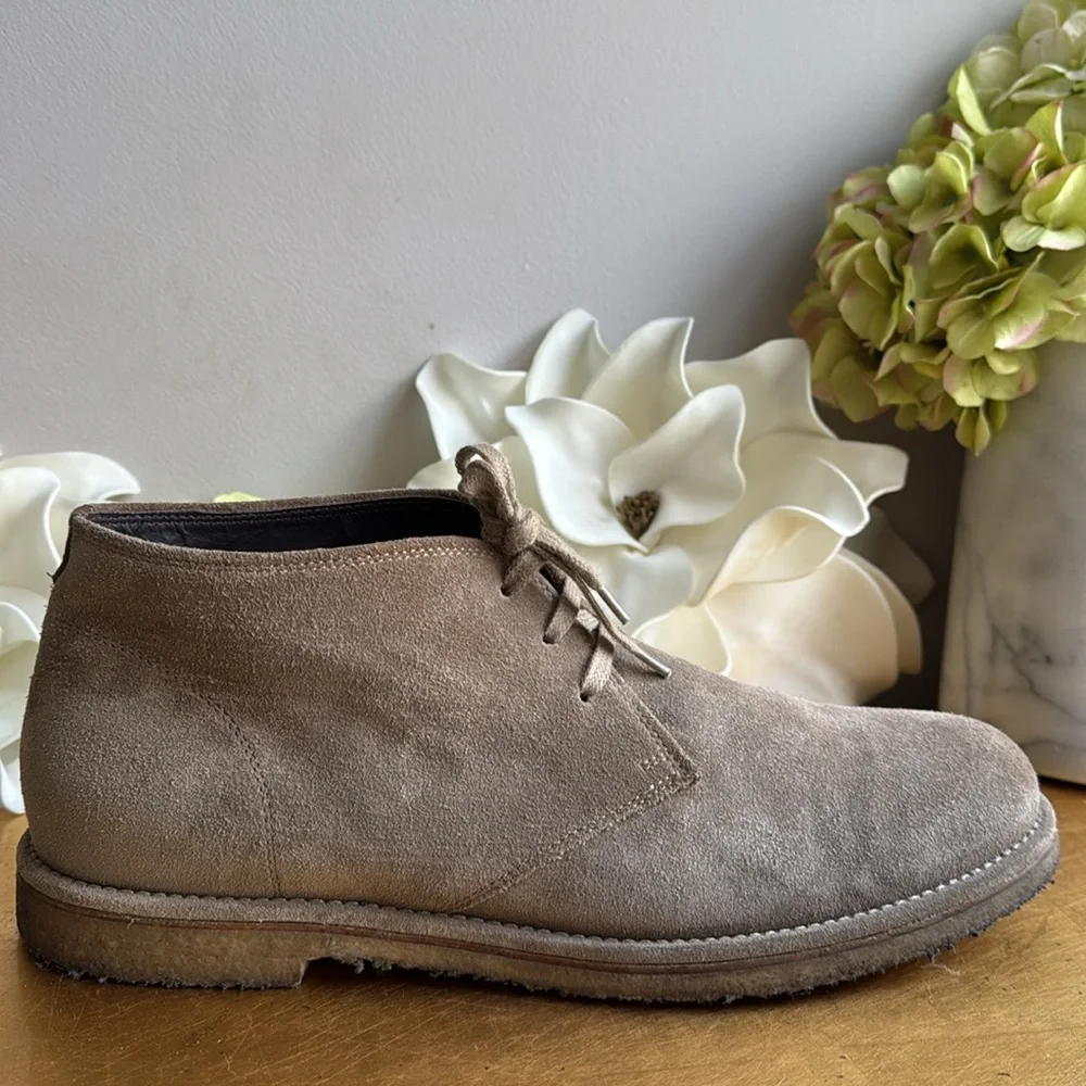 Allen Edmonds Montauk Chukka Boot in Natural Suede